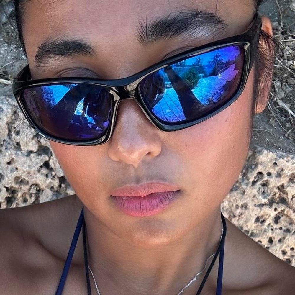 blue sunnies
